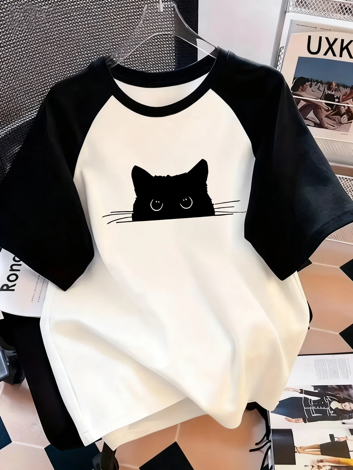 T-Shirt Donna Kawaii con Stampa Gatto Nero Retro – Collo Rotondo, Manica Corta, Stile Casual Estivo