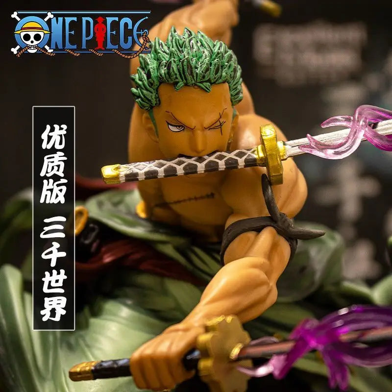 Action Figure Roronoa Zoro Stile Tre Spade – One Piece Mille Mondi | Statua da Collezione con Effetti Speciali