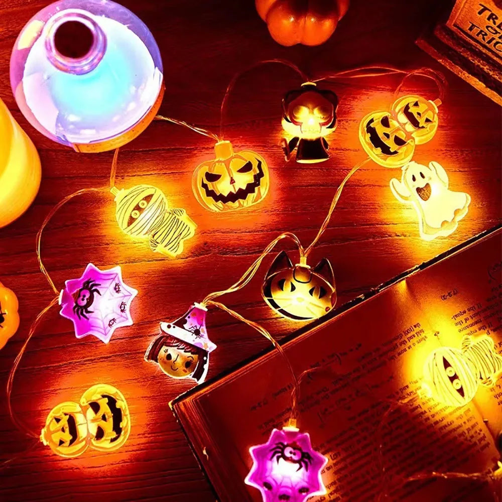 Catena luminosa LED Halloween con zucche e fantasmi