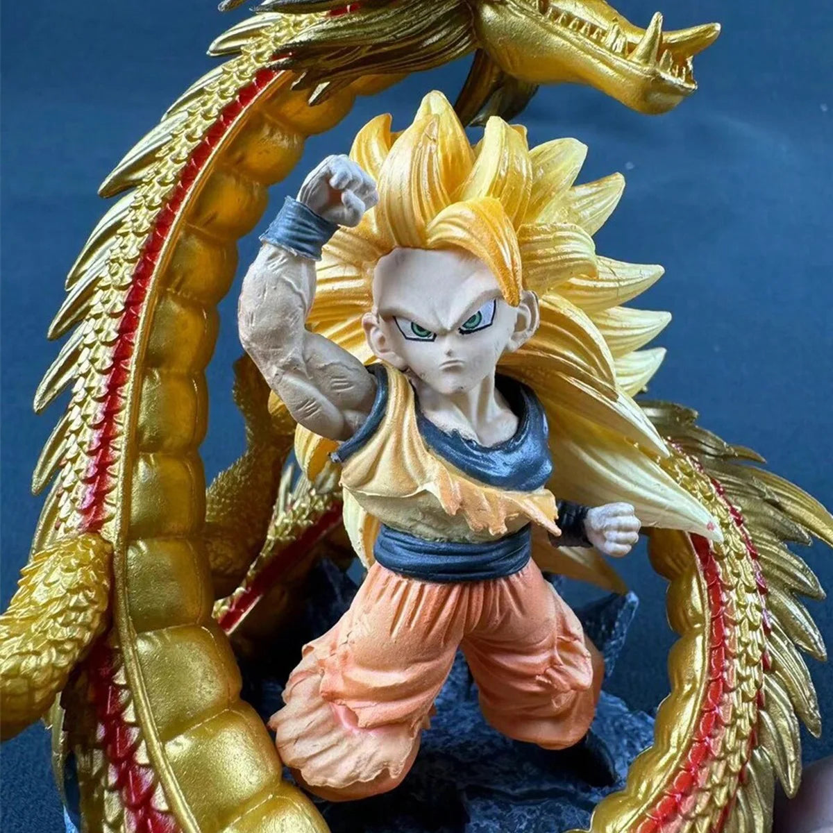Personaggio Q Version Dragon Ball Z – Figura SSJ3 Goku Dragon Fist 14cm PVC Statua Collezione