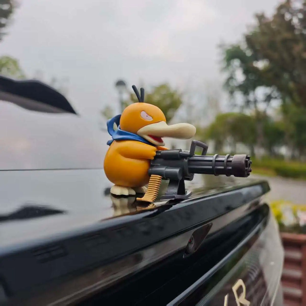 Decorazione Auto Psyduck Pokémon – Ornamento Cofano e Posteriore, Bambola da Cruscotto, Idea Regalo Natale, Bandai