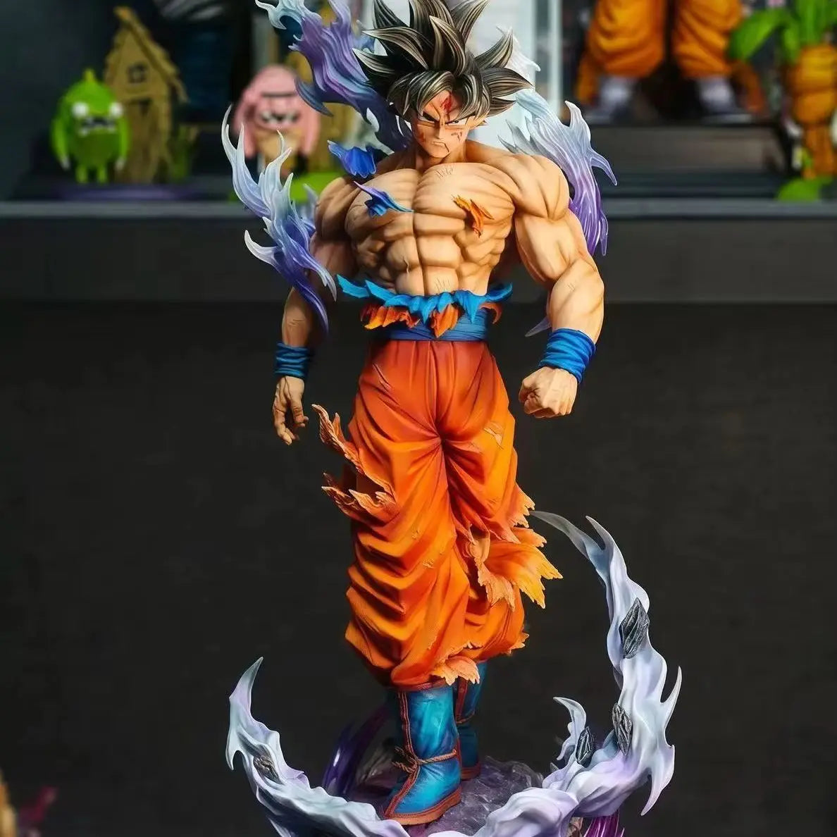 Statua Son Goku Ultra Istinto Dragon Ball Super – Figura GK 21cm Scala 1/8 con Base Effetti Speciali