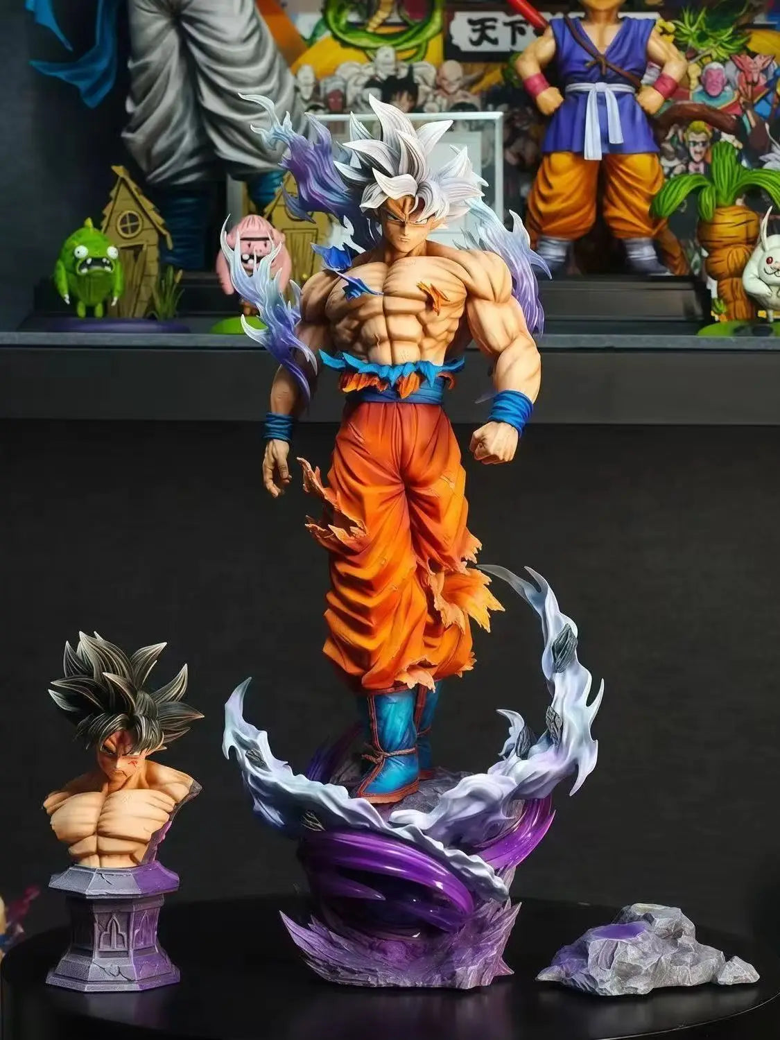 Statua Son Goku Ultra Istinto Dragon Ball Super – Figura GK 21cm Scala 1/8 con Base Effetti Speciali