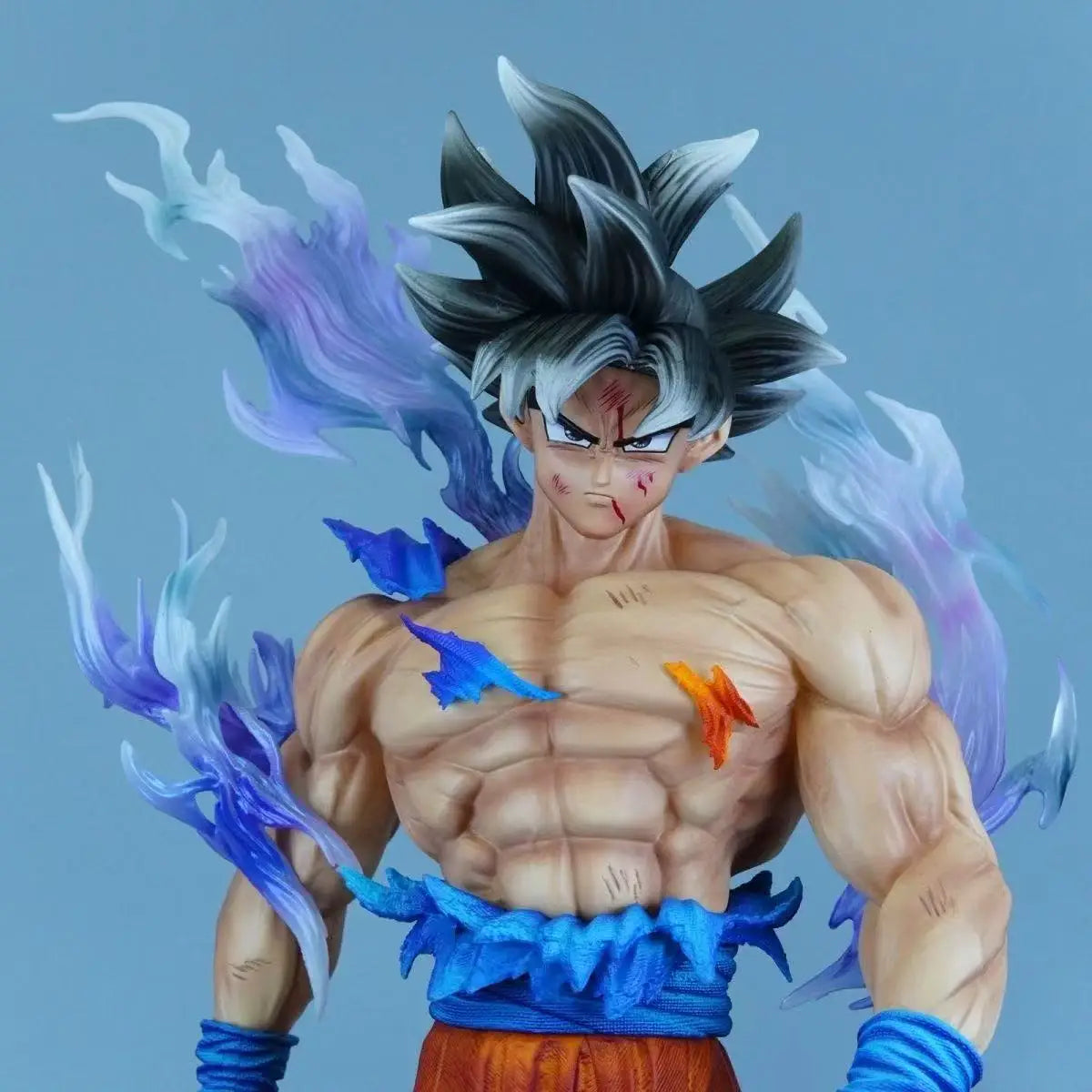 Statua Son Goku Ultra Istinto Dragon Ball Super – Figura GK 21cm Scala 1/8 con Base Effetti Speciali