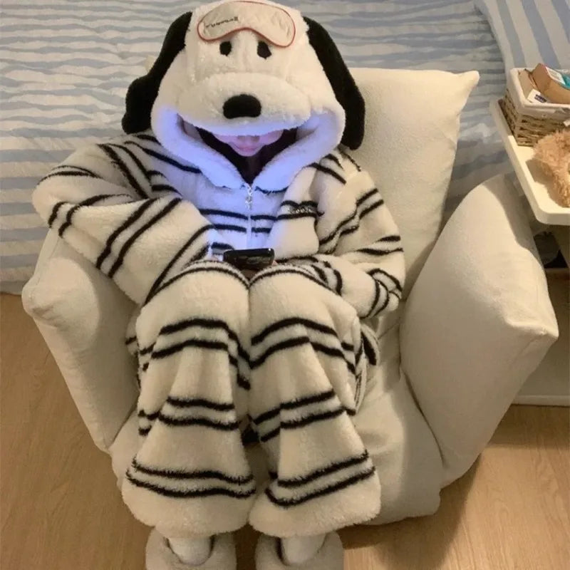 Pigiama Invernale con Cappuccio – Cucciolo Cartoon, Pile di Corallo, Taglie Forti | Caldo e Comodo