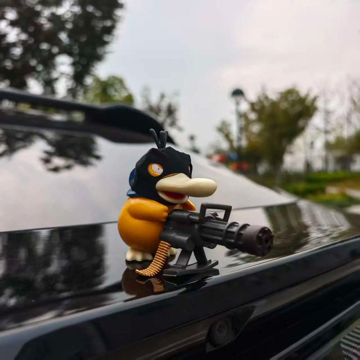 Decorazione Auto Psyduck Pokémon – Ornamento Cofano e Posteriore, Bambola da Cruscotto, Idea Regalo Natale, Bandai