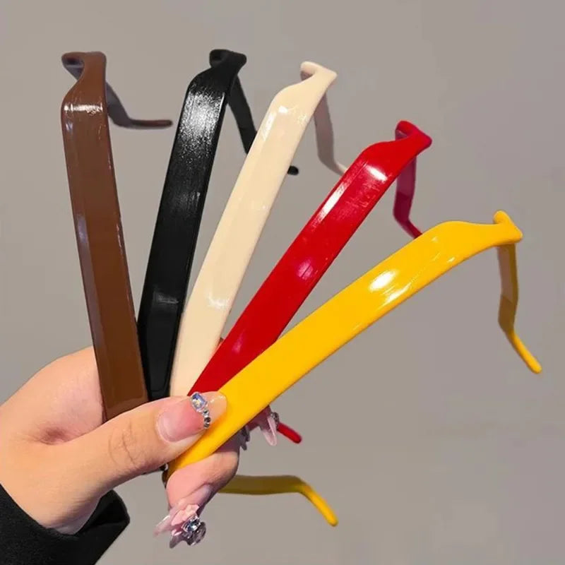 Fascia Capelli a Onda con Clip Occhiali – Accessorio Minimalista Versatile per Donna