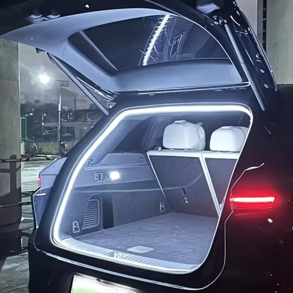 Striscia LED per Bagagliaio Auto – Luce Ambiente ad Alta Luminosità con Sensore Automatico