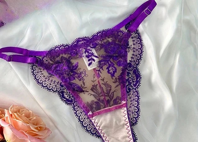 Set Lingerie YUQI con Ricamo Floral Trasparente