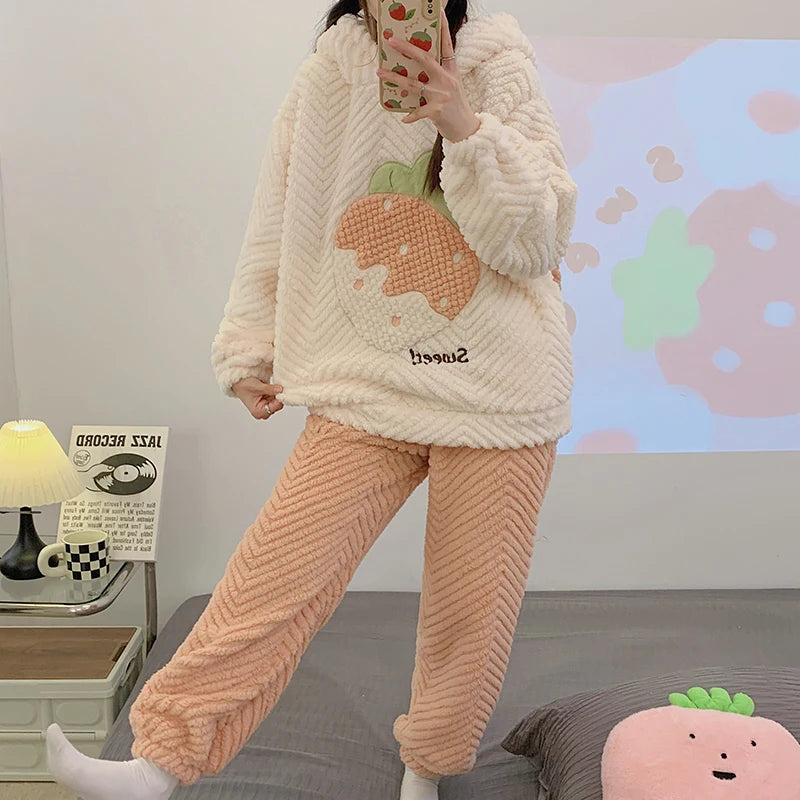 Completo Donna 2 Pezzi con Cappuccio – Felpa e Pantaloni, Stampa Fragole, Caldo e Morbido | Inverno
