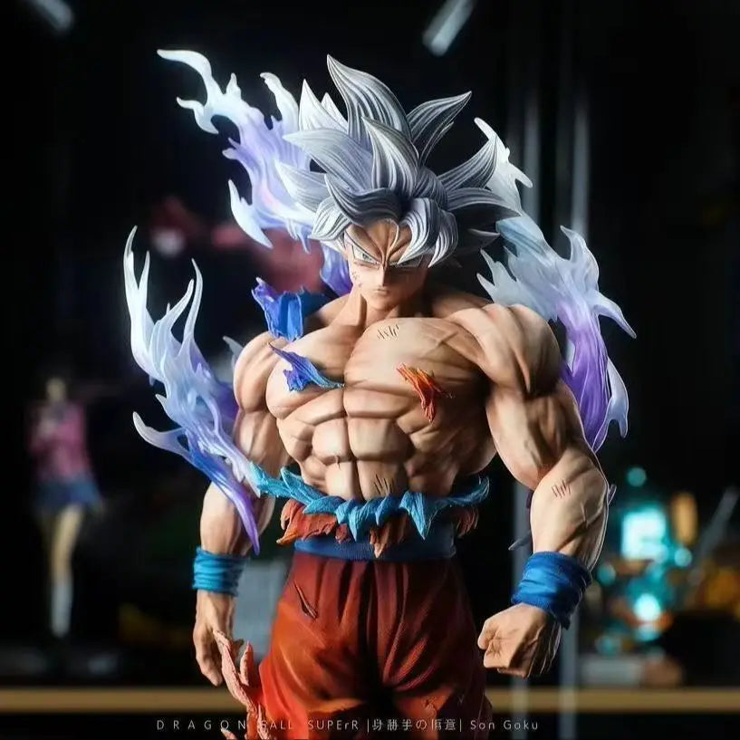 Statua Son Goku Ultra Istinto Dragon Ball Super – Figura GK 21cm Scala 1/8 con Base Effetti Speciali
