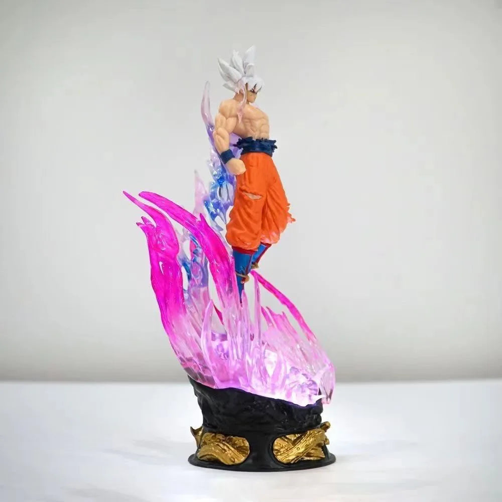 Action Figure Goku Ultra Istinto – Dragon Ball Z | Statua in PVC 24cm da Collezione